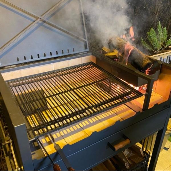 Barbacoa con techo Delta