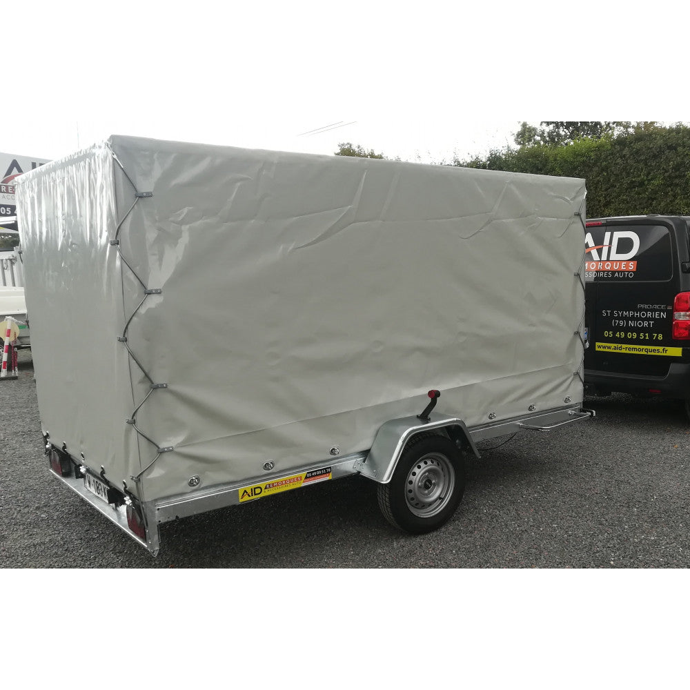 Remolque de plataforma multiusos