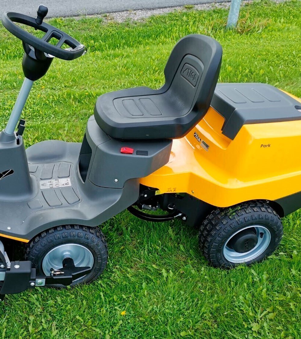 Rider Cortacésped de corte frontal Stiga Park 300 RC 15HP 95cm